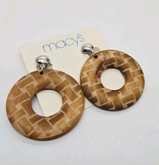 Wood Clip on Earrings Dangle Silver tone Boho 80’s style Vintage Macy’s 2.5 in