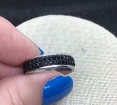 Vintage Silver Tone Costume Black Rhinestone Band Sz 8.25 G744