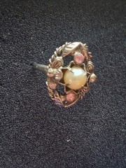 Western Germany pearl & pink rhinestone silver-toned floral ring. SZ 5.75