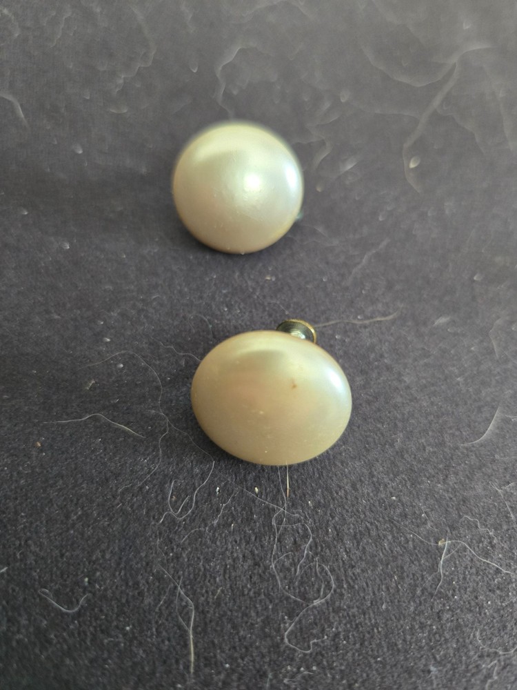 Vintage Plastic Round Pearl White Twist back Clip-on