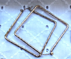 Vintage Pierced, Hoop, Drop Earrings Lot (10) Stars, Flowers, Rings