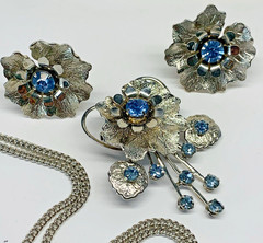 Vtg Pendant Brooch Pin & Earrings Blue Rhinestone Silver Tone Design by Anthony