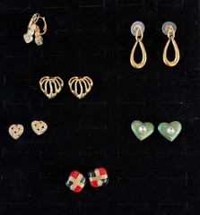 Vintage Pierced Earrings 1980s / 1990s Gold Tone LOT OF 5 Pair Hearts Signed