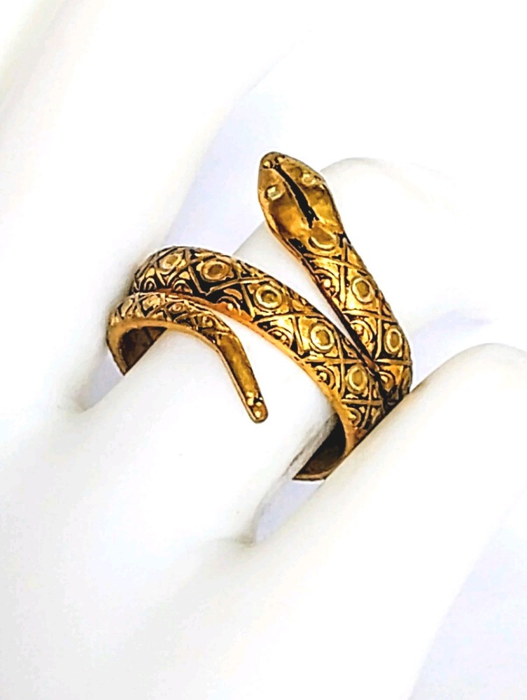 Spain 18kt Gold Chased Brass Coiled Snake Ring Size 8.5 7g