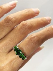 Estate Fine 5cts AFRICAN TSAVORITE / GREEN GARNET Sterling 5 Stone Band Ring