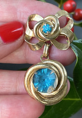 Vintage Retro Paraiba Blue Glass Cut Crystal Love Knot Dangle Pendant Brooch