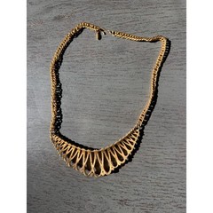 Vintage Gold Tone Bib Statement Necklace Scalloped Textured Curb Chain 18 Inch