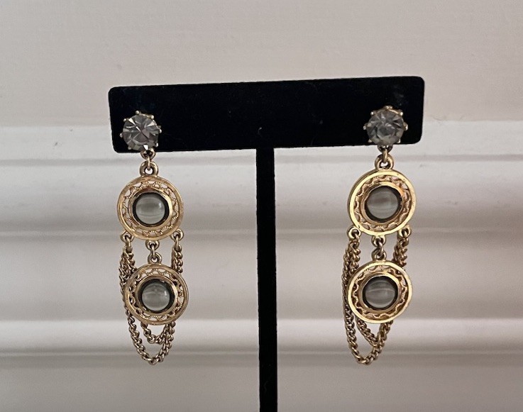Vintage Celebrity Bezel Smokey Gray Crystal Stone Gold Chain Drop Earrings