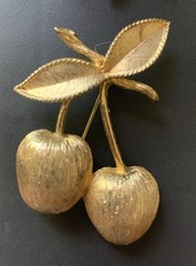 Lot Of 4 Vintage Brooches All In Excellent Condition See Description