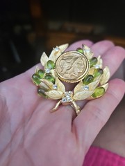 Vtg JBK CAMROSE & KROSS Jaqueline Kennedy Signed JBK USA Greek Coin Brooch