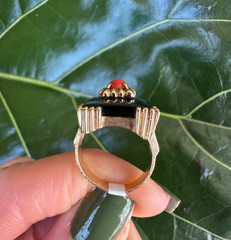 Estate Mid-Century Coral & Onyx Cocktail Ring | 14k Yellow Gold | Ribbed Shank