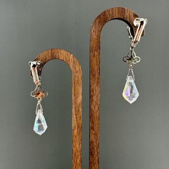 Vintage Earrings AB Crystal Dangle Silver Tone Filigree Briolette Teardrop Clip