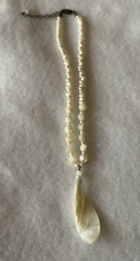 Vintage Mother Of Pearl Necklace With Shell Pendant 17”