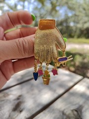 Vintage 90’s Cute Kitsch Garden Glove Brooch Pin Flowers