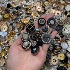 Vintage-now Costume Jewelry makeing Lots button Read Description 50pcs