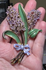 Deco Era Pot Metal Figural Lilac/ hyacinth Bouquet Brooch