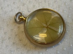 Vtg Encased 4 Leaf Clover Pendant Fob Costume Jewelry Good Luck Charm