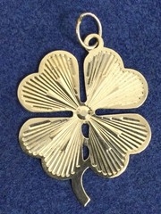 14K Gold FOUR LEAF CLOVER Shamrock Charm Pendant Irish Lucky Vintage 3.1grams