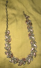 Vintage Lisner Pink Thermoset Plastic Crystal Rhinestone Flower Necklace
