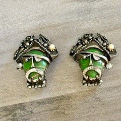Vintage SELRO SELINI Buccaneer PIRATE Earrings Green w/ Pearls & Rhinestones