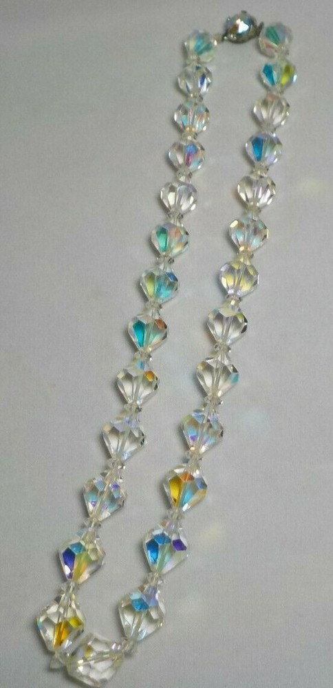 VINTAGE AURO BOREALIS CRYSTAL NECKLACE 21 1/2 INCHES THICK 13.2MM