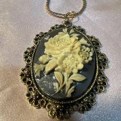 Vtg Carved Ivory Lucite Rose Cameo Gold Tone Pendant Necklace