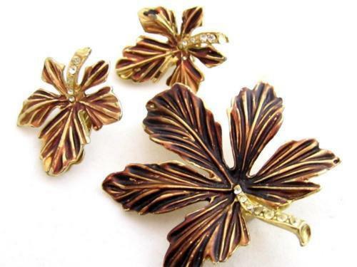 Vintage Gold Plated and Brown Enamel Rhinestone Leaves Pin & Earrings Set