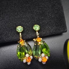 Green Rhinestone Daisy Flower Clip On Earrings Vintage Costume Jewelry UV