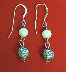 VTG 925 Faux Pearl Drop Earrings 1.5in Sterling Silver 7gtw Pattern Bead Artisan