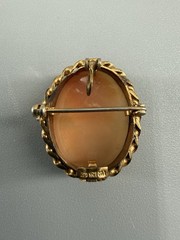 Vintage Carved Shell Cameo Brooch Pendant 1/20 12K GF Lady Portrait Twist Frame
