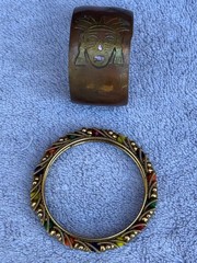 Estate Find Costume Jewelry Lot-Necklaces-Brooches-Bangles -17 Pieces