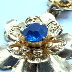 Vintage Barclay 12K Gold Filled Blue Rhinestone Flower Pendant 22 Inch Necklace