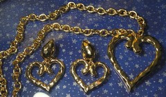 Vintage Les Bernard Hammered Gold Tone Heart Clip Earring and Necklace Set