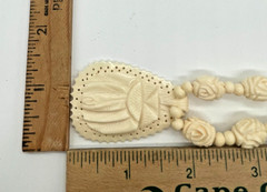 VTG Hand Carved Bovine Bone Floral pendant Roses beaded Necklace 22″ Boho