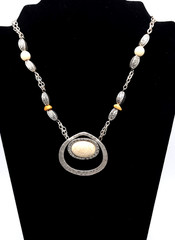 Vintage Avenue Signed Necklace Silver Tone Cream Stone Statement Pendant 18-21in