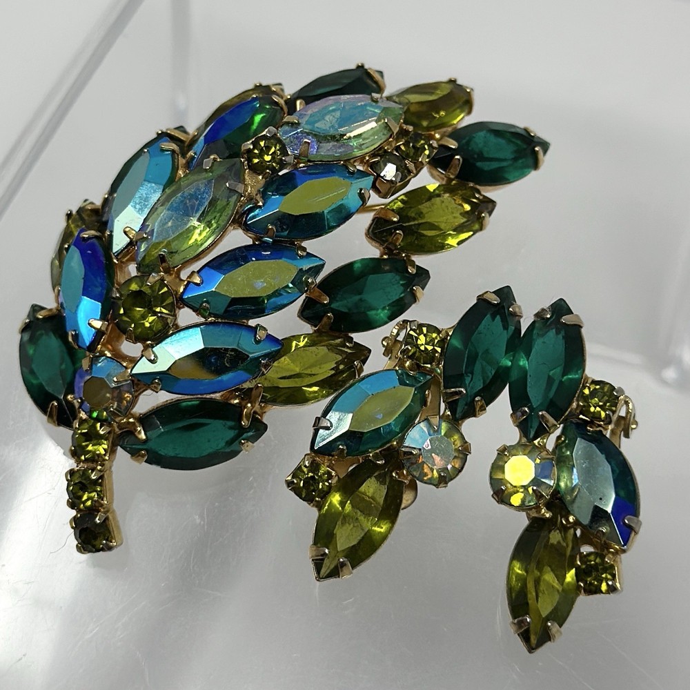Vintage Juliana Demi Parure Brooch Earrings Leaf Layered Navette Set