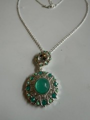 Avon SHB Steele Magnolias Long Green Cabochon Pendant Necklace 33