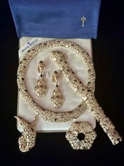 TRIFARI Trifarizade-Casbah Grand Parure 1968 Gold-Trifanium Alfred Philippe Box