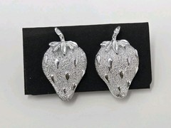Sarah Coventry Strawberry Ice Clip-on Earrings 1968 Silver Tone Vintage Signed