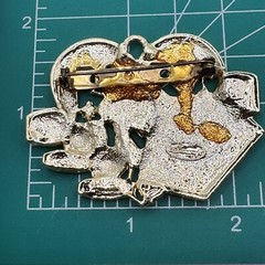 Danecraft Queen of Spades Brooch Pin Goldtone Royal Flush Back Repaired