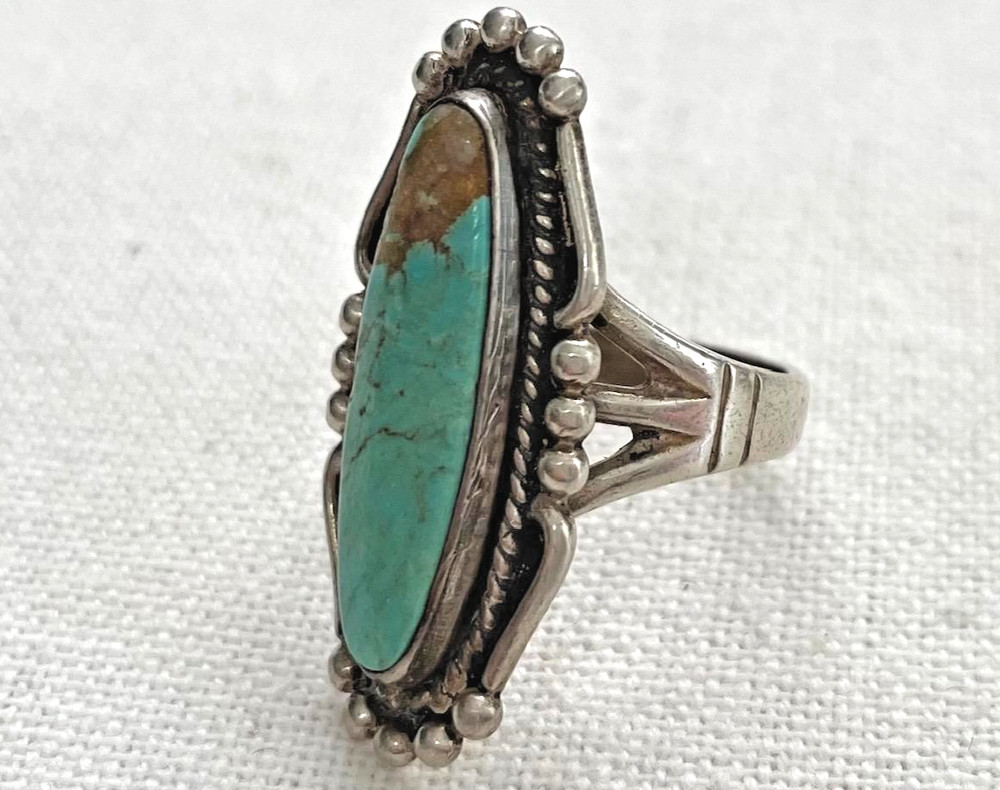 Vintage Marked Sterling Nice Size 7 Turqoise Color Ring Nice Wear Condition