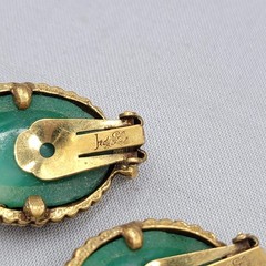 Judy Lee 1968 Spanish Moss Molded Jade Glass Cabochon Bracelet Earrings Set