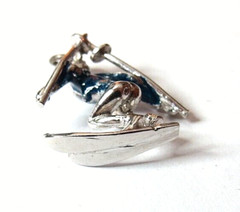 VINTAGE ENAMEL SPORT SKIER 3D CHARM PENDANT STERLING SILVER 23MM X 21MM WIDE