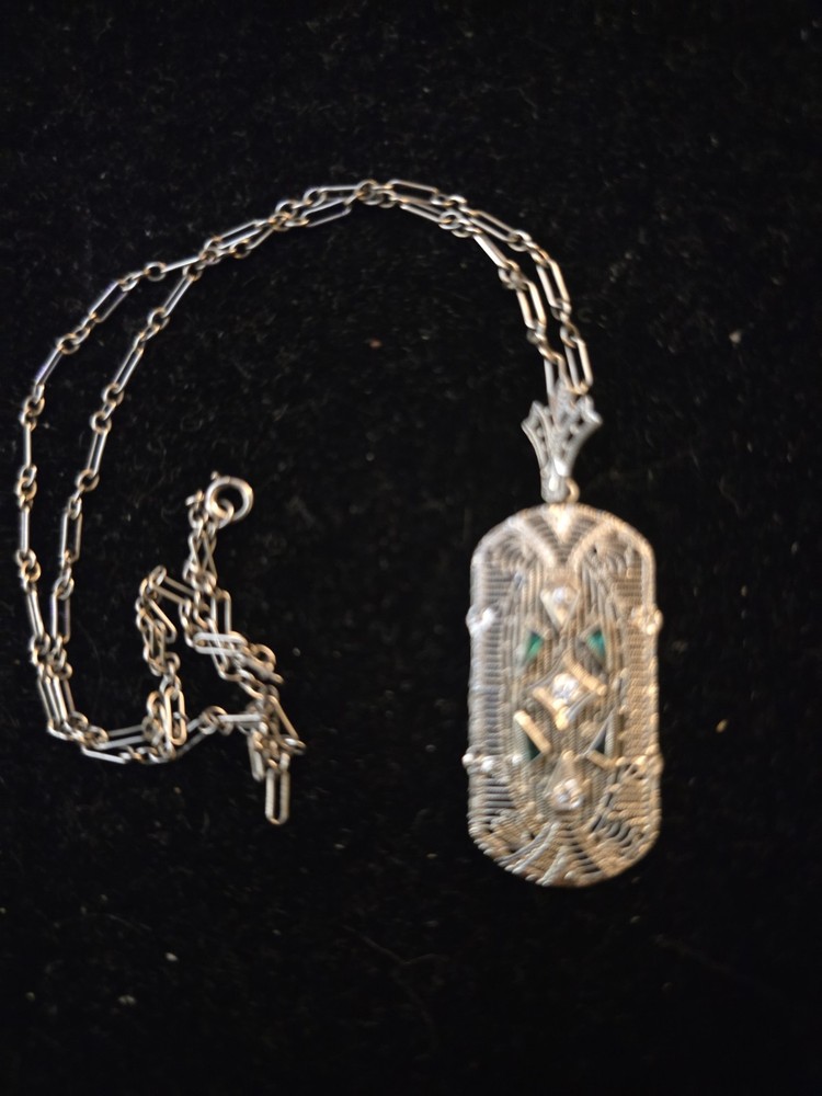 Antique Art Deco 14K White Gold Diamond Emerald Filigree Necklace 4.51g
