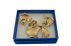 Vintage Avon Draped Elegance Blue Enamel Scarf Holder & Earrings Set