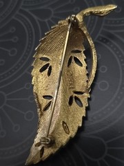 vintage BSK brooch, featuring a gold-toned, textured leaf 1950s to the 1970s