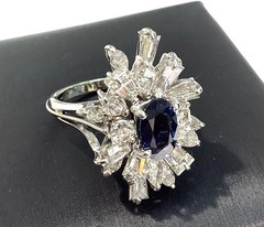 18K White Gold 2.59ctw Oval Blue Sapphire & VS Mixed Cut Diamond Cocktail Ring