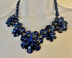 Vintage 1950s 1960s Montana Blue Heliotrope Rhinestone Flower Necklace
