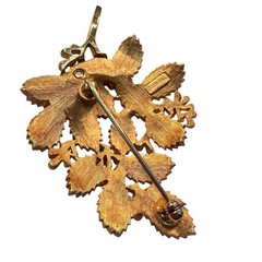 Crown Trifari Elderberry Brooch Leaves Berries Gold Trifarium Vintage Mid Cent 3