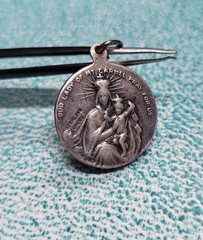 Our Lady of Mt Carmel Old Sterling Silver Antique 0.9 Inch Round Pendant